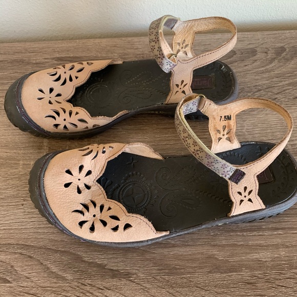 Jambu Shoes - JAMBU Mary Jane brown sandals size 7.5